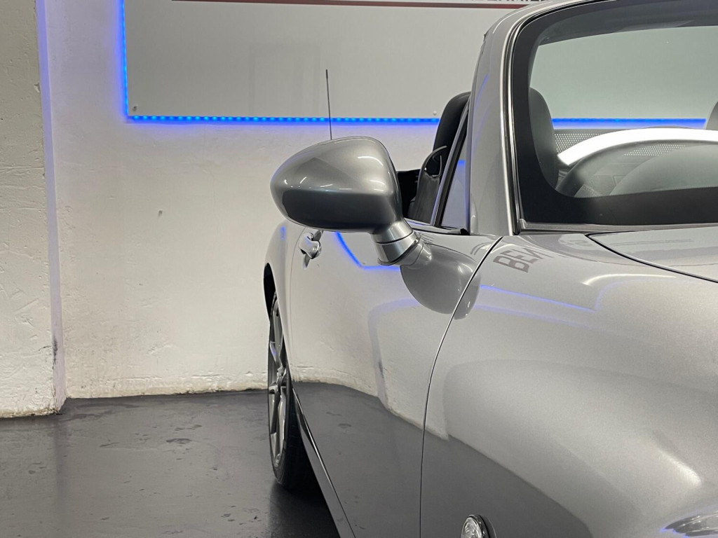 View MAZDA MX-5 1.8 i Miyako