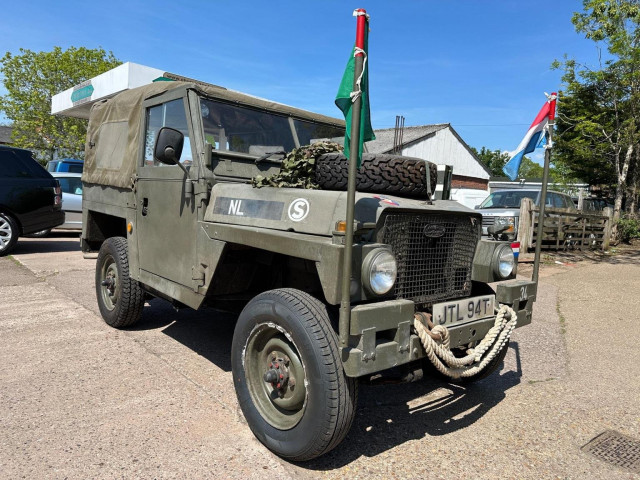 LAND ROVER