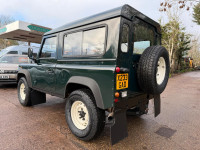LAND ROVER DEFENDER 90