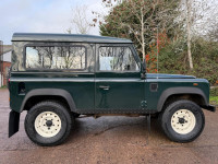 LAND ROVER DEFENDER 90