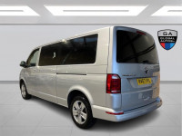 VOLKSWAGEN TRANSPORTER SHUTTLE