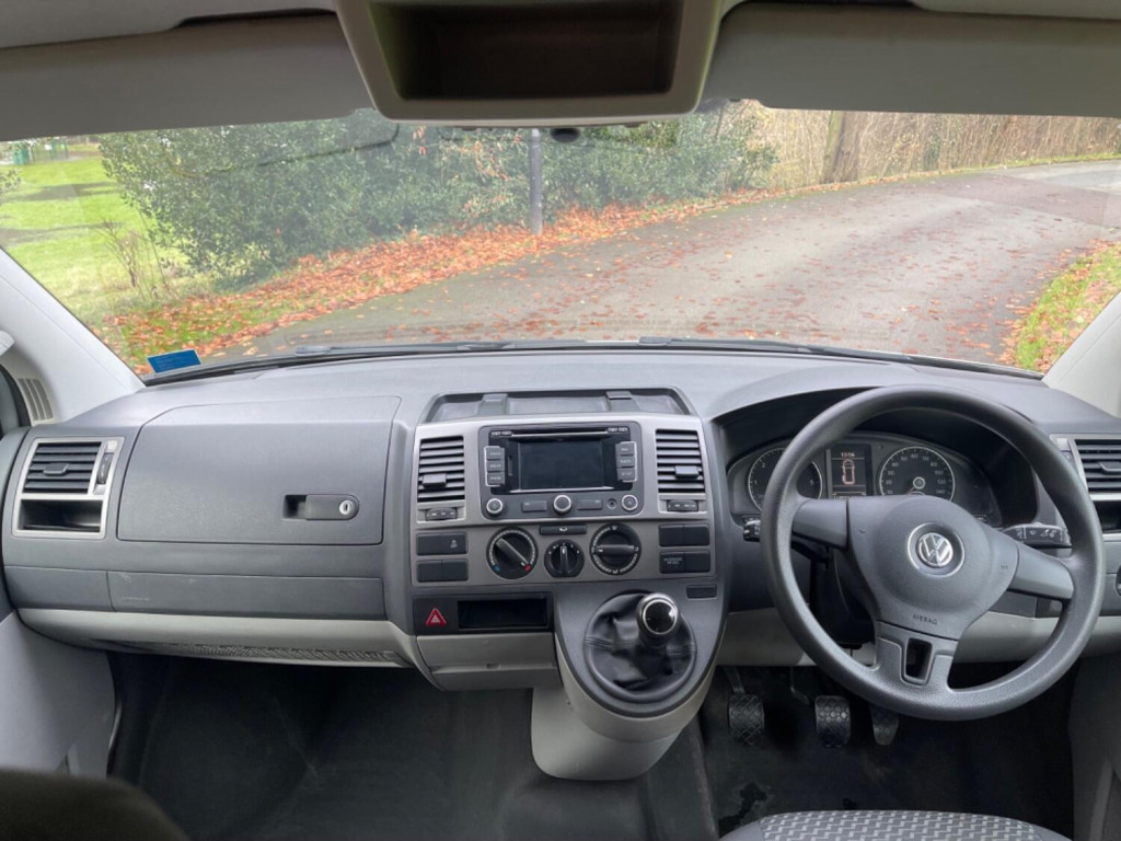 VOLKSWAGEN TRANSPORTER