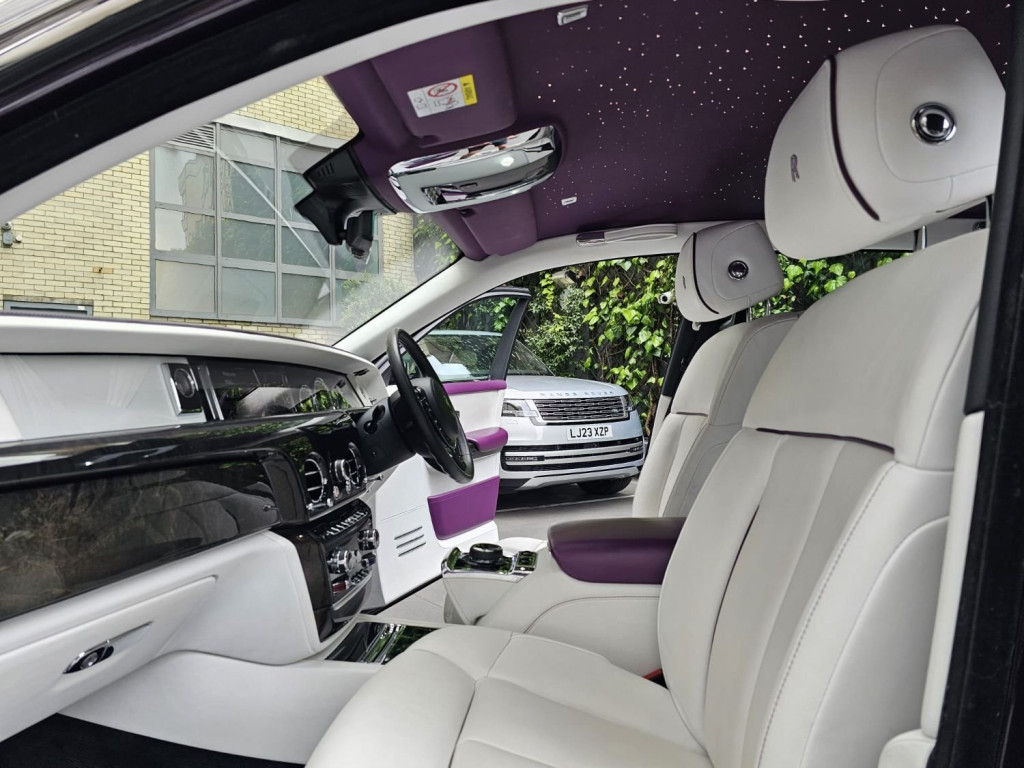 ROLLS-ROYCE PHANTOM