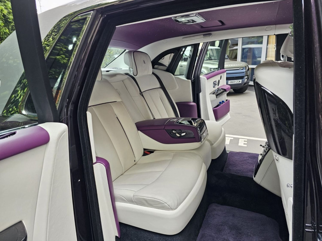 ROLLS-ROYCE PHANTOM