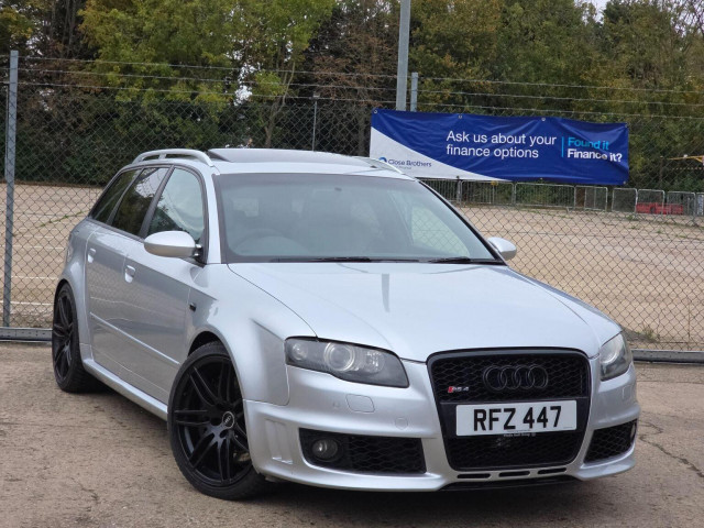 AUDI RS4