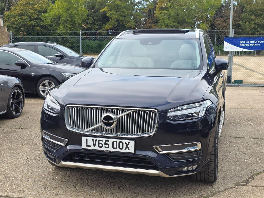 VOLVO XC90