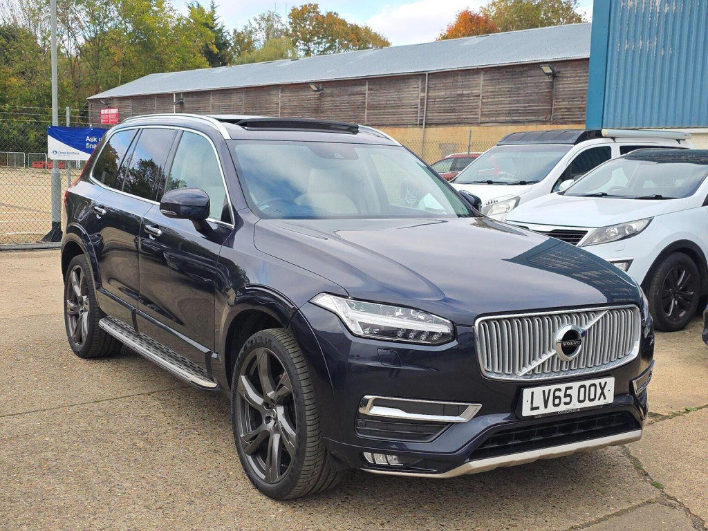 VOLVO XC90