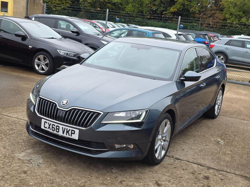 SKODA SUPERB