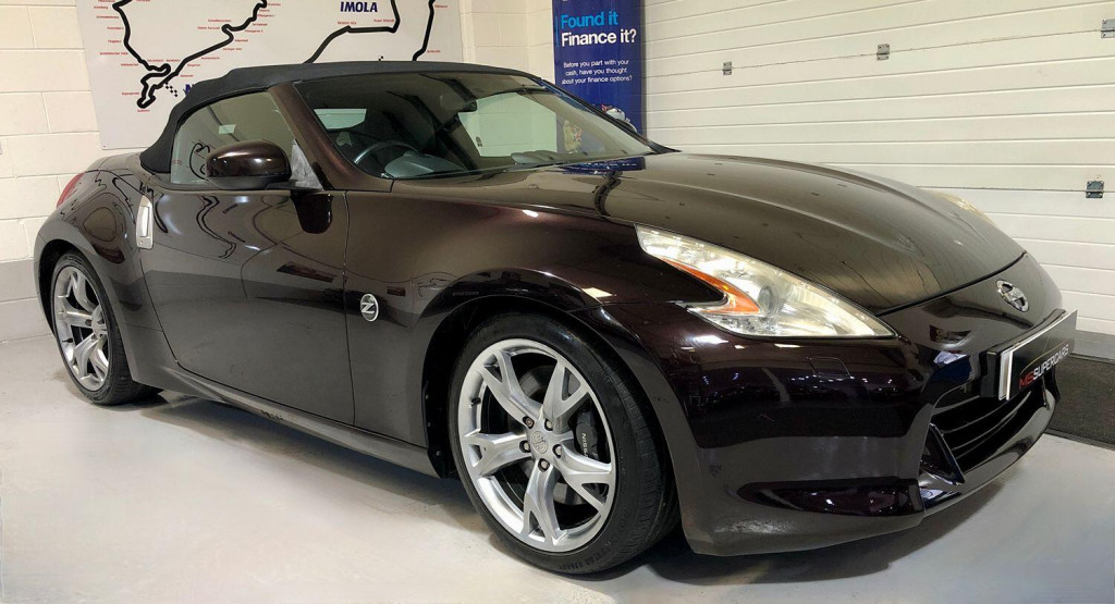 NISSAN 370Z