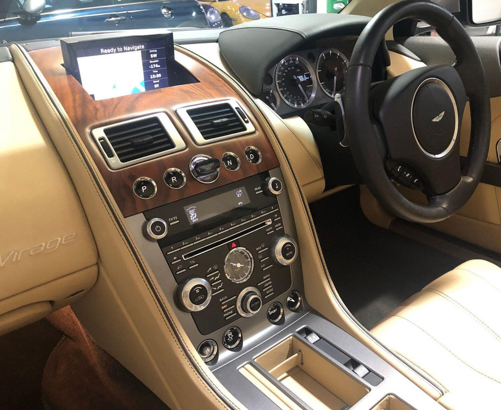 ASTON MARTIN VIRAGE