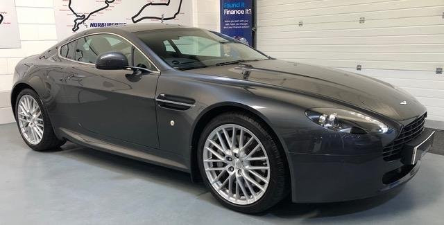 ASTON MARTIN VANTAGE