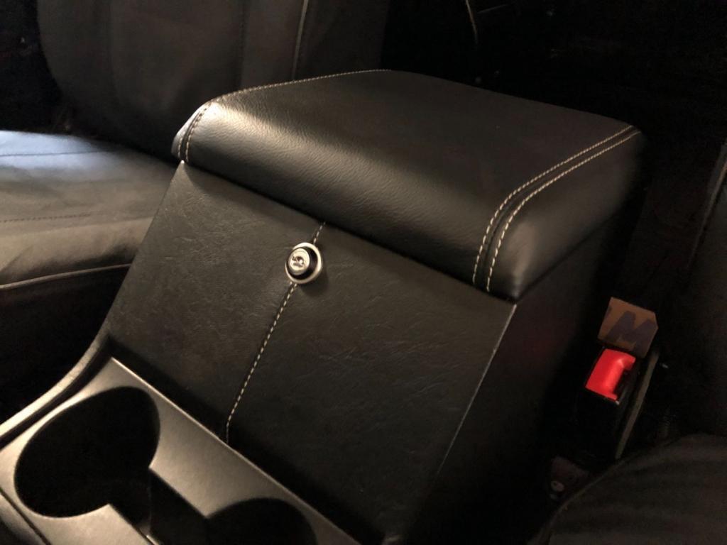 LAND ROVER DEFENDER 90