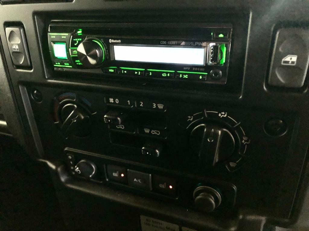 LAND ROVER DEFENDER 90