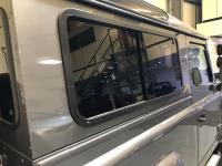 LAND ROVER DEFENDER 90