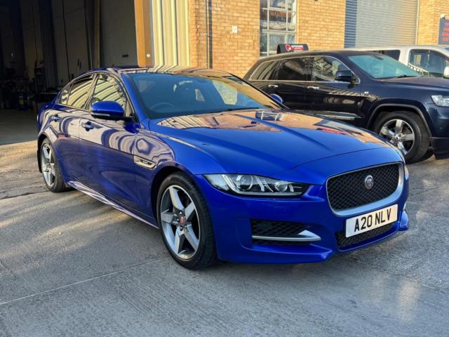 JAGUAR XE