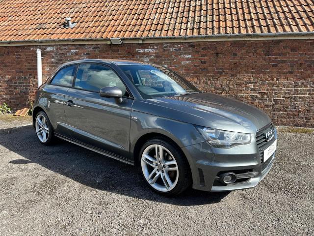 AUDI A1 1.6 TDI S line