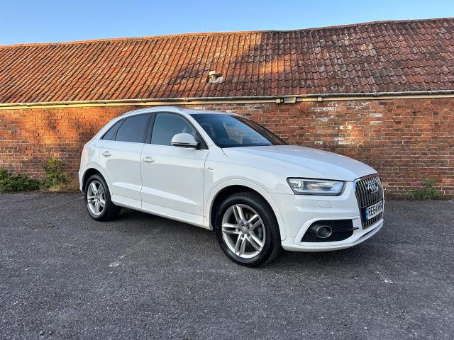 AUDI Q3 2.0 TDI S line