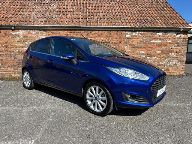 FORD FIESTA 1.0 T EcoBoost Titanium