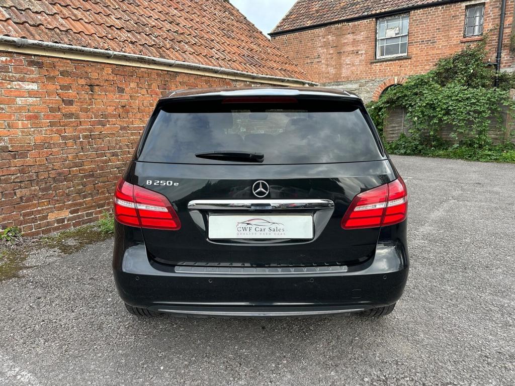 MERCEDES-BENZ B CLASS