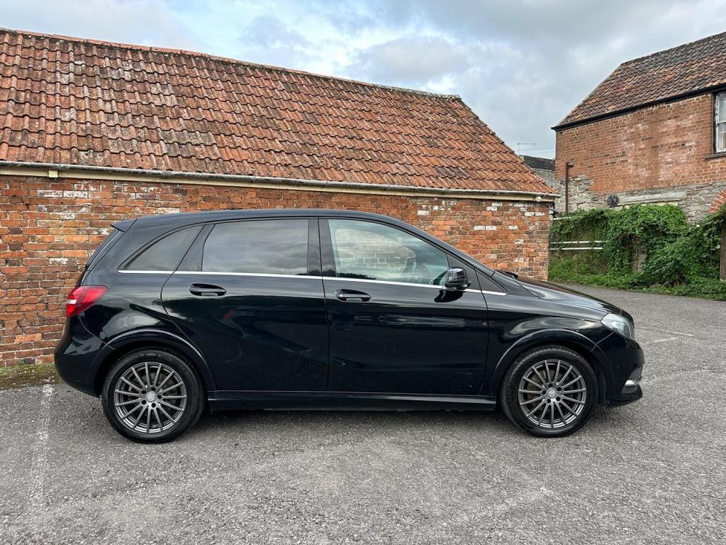 MERCEDES-BENZ B CLASS