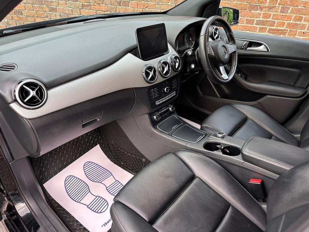 MERCEDES-BENZ B CLASS