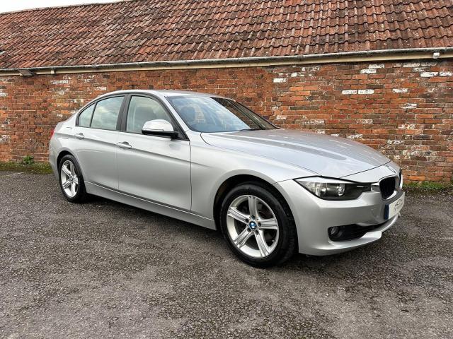BMW 3 SERIES 2.0 320i SE Saloon