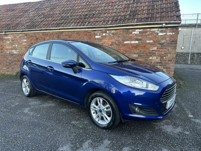 FORD FIESTA 1.0 T EcoBoost Zetec