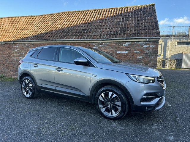VAUXHALL GRANDLAND X 1.2 Turbo Sport Nav