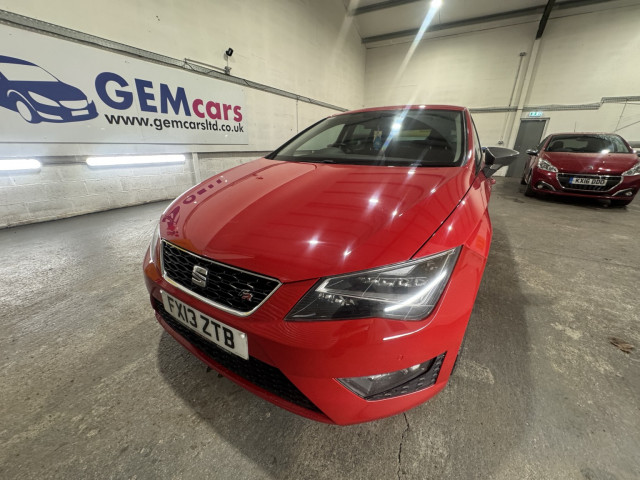 SEAT LEON