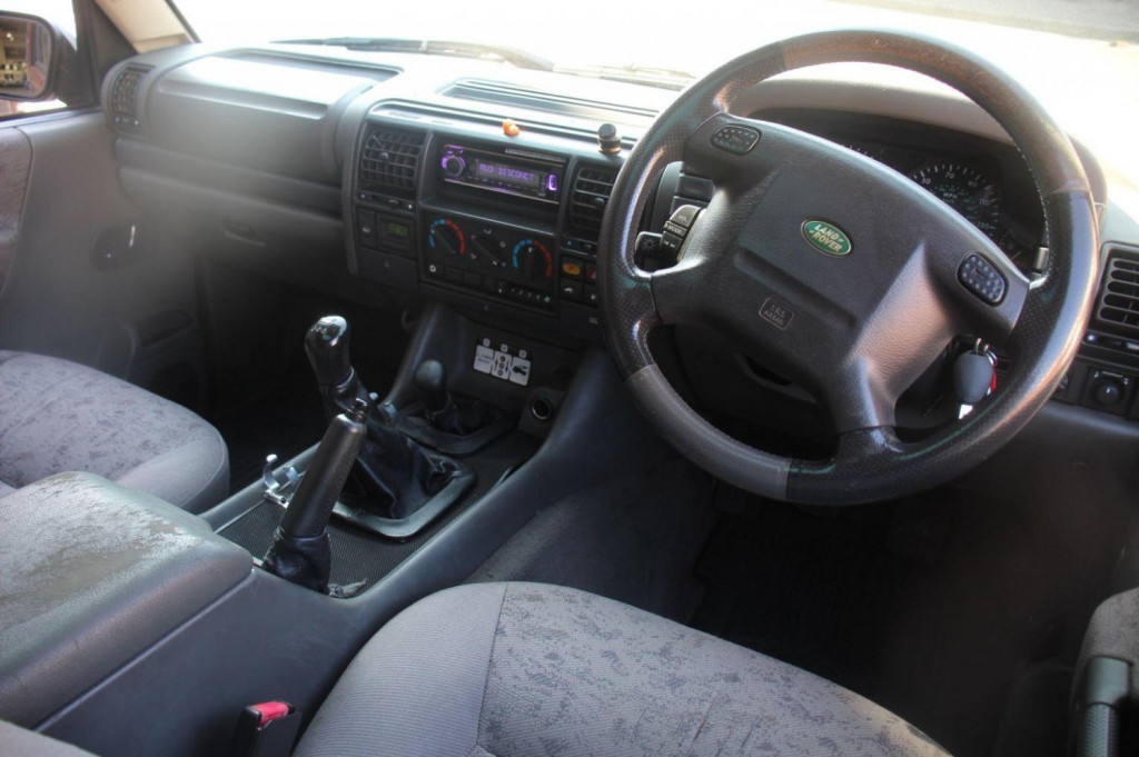 LAND ROVER DISCOVERY