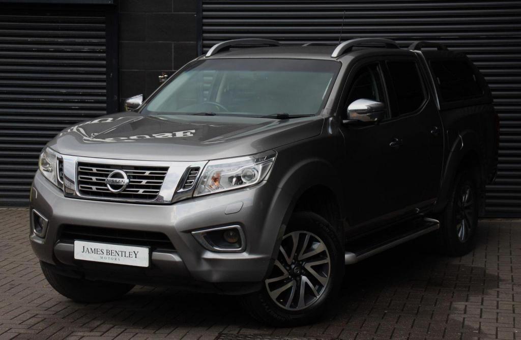 NISSAN NAVARA