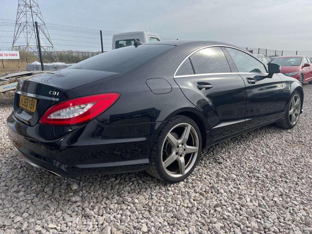 MERCEDES-BENZ CLS