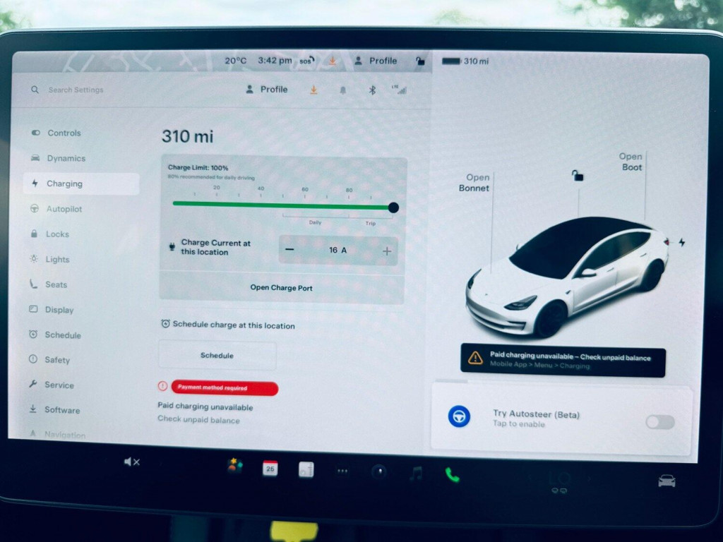 TESLA MODEL 3