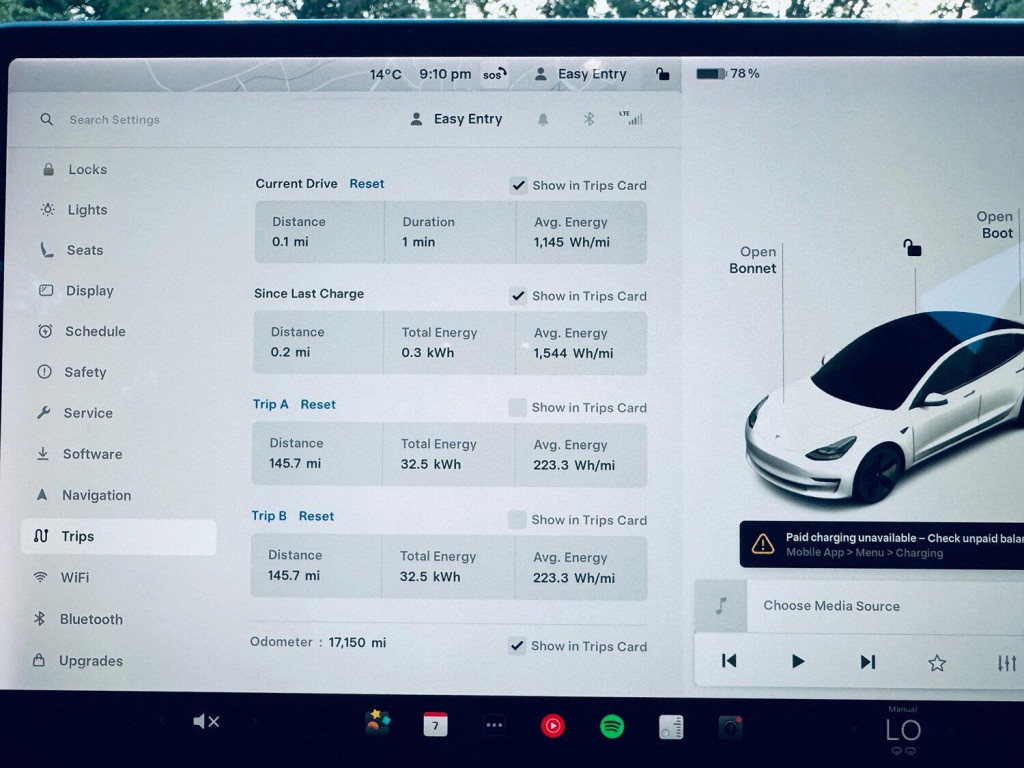 TESLA MODEL 3