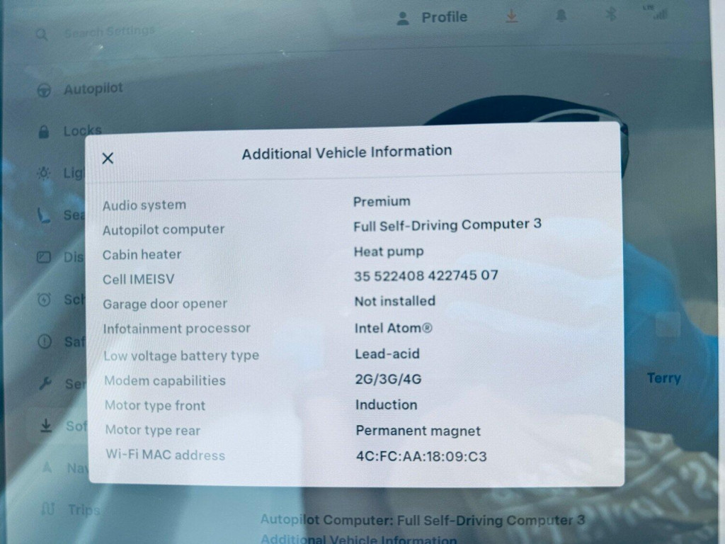 TESLA MODEL 3