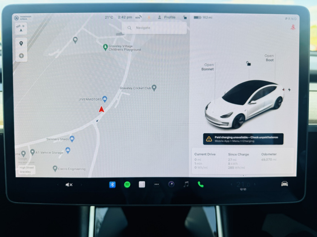 TESLA MODEL 3