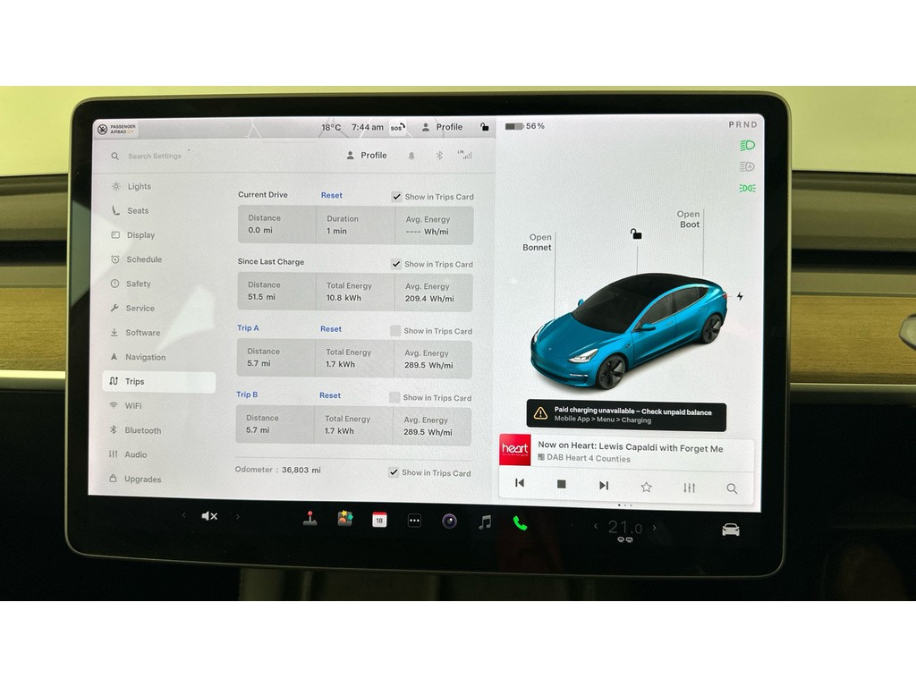 TESLA MODEL 3