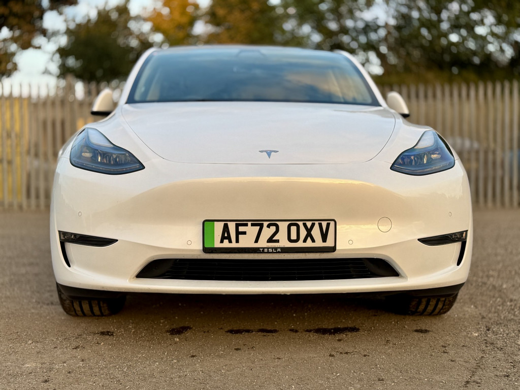 TESLA MODEL Y