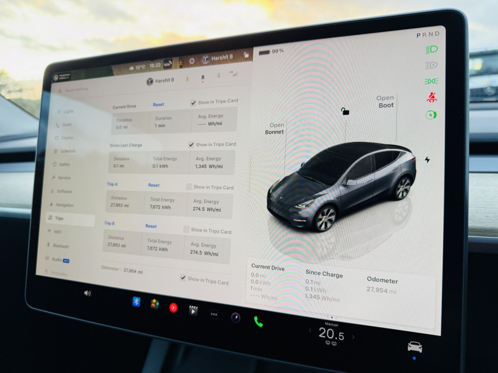 TESLA MODEL Y