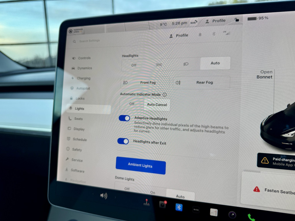 TESLA MODEL 3