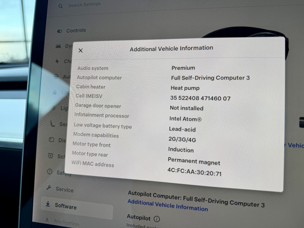 TESLA MODEL 3