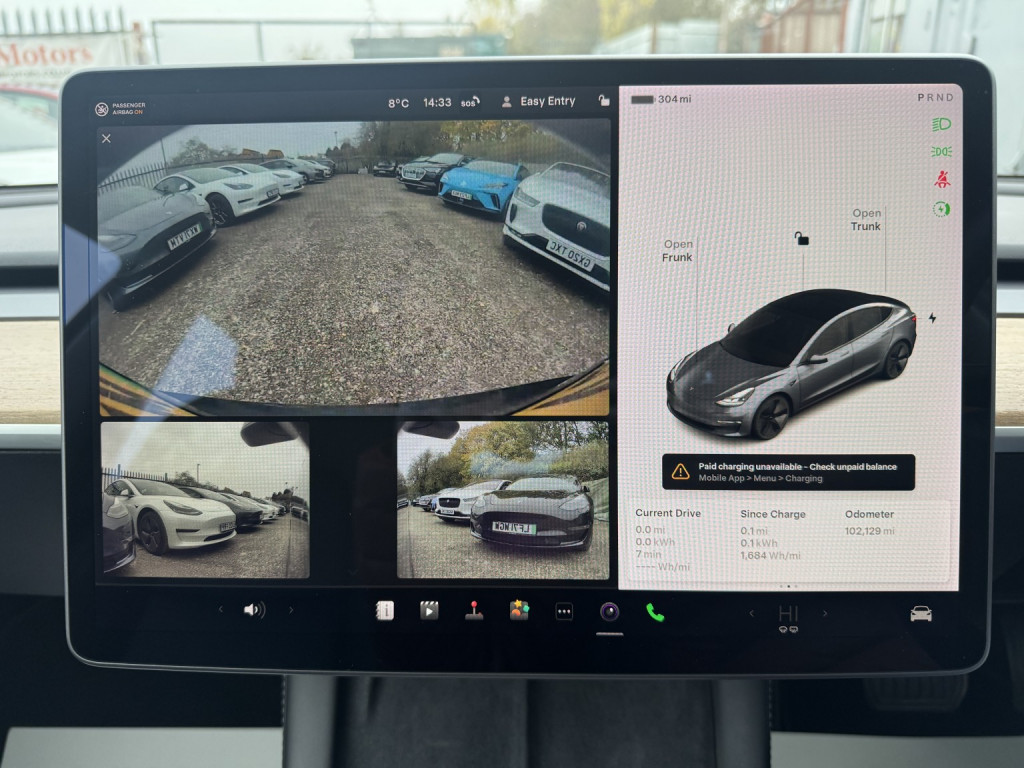 TESLA MODEL 3