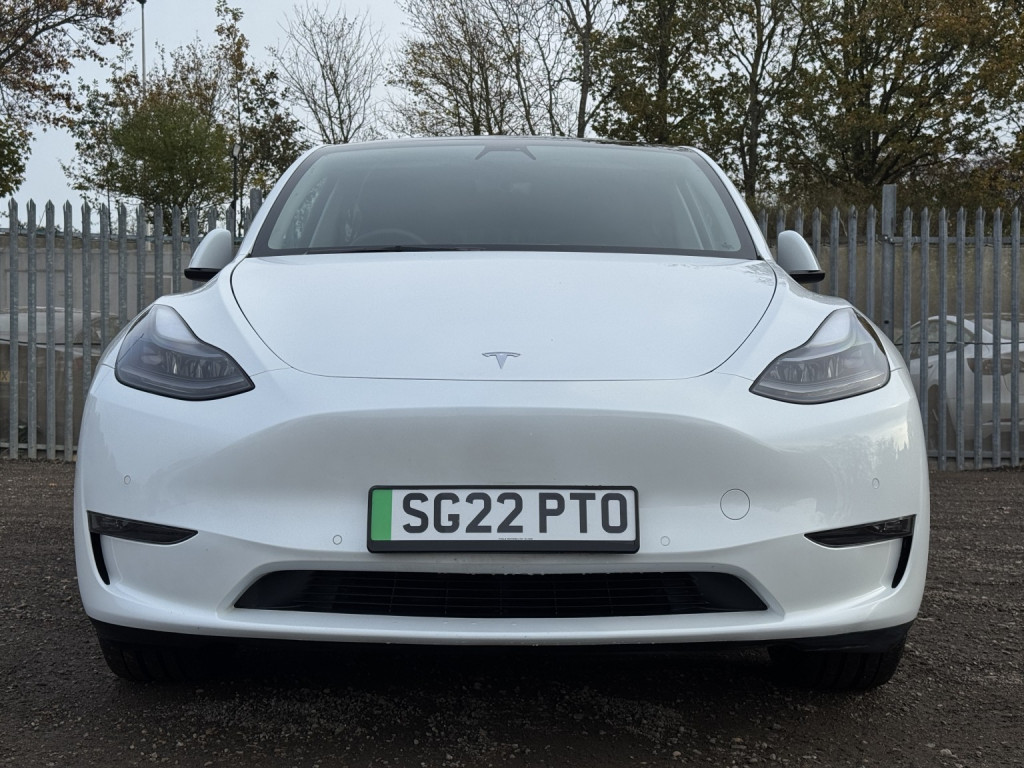 TESLA MODEL Y