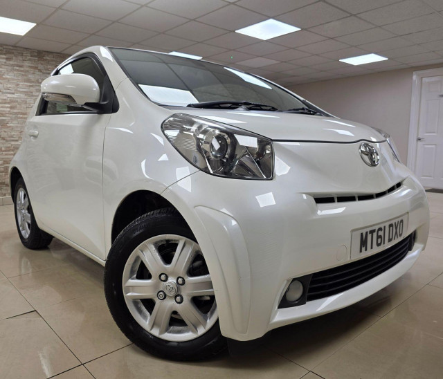 TOYOTA IQ