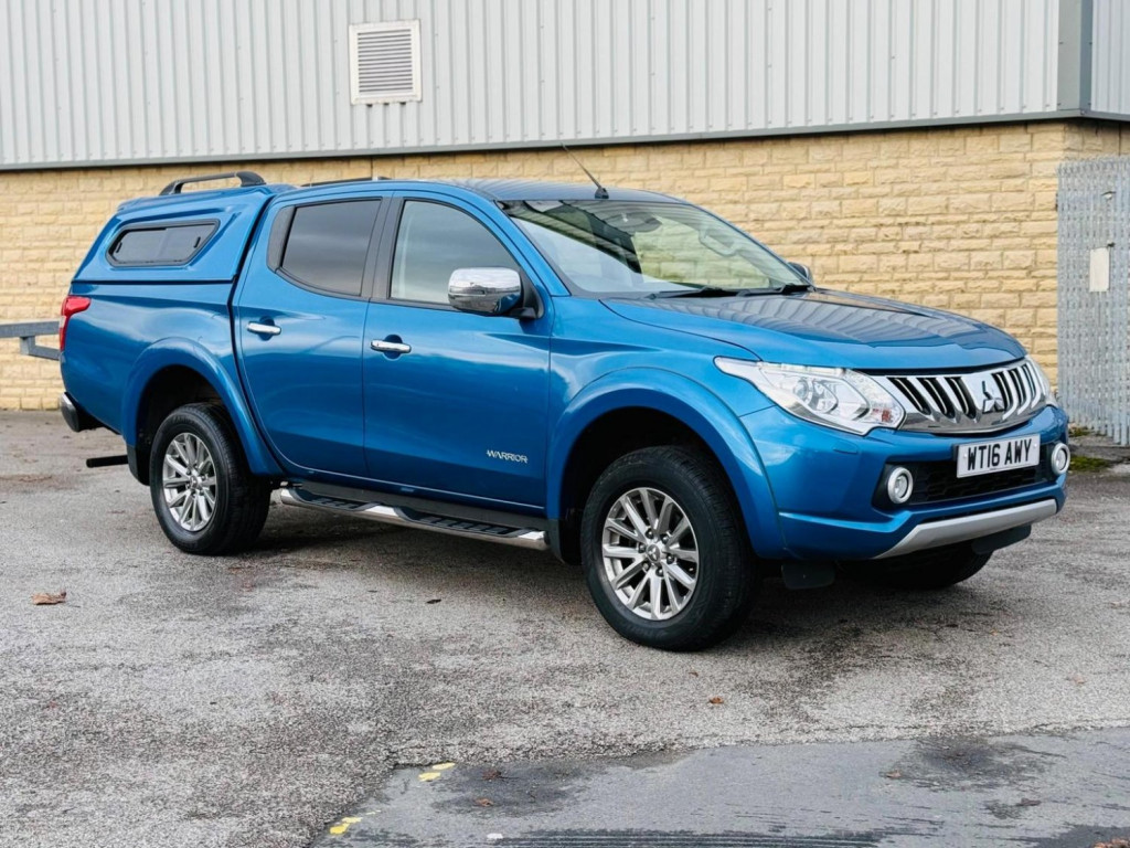 MITSUBISHI L200