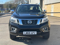 NISSAN NAVARA