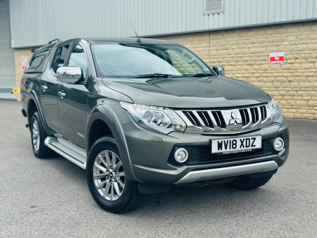 MITSUBISHI L200