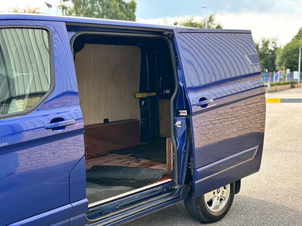FORD TRANSIT CUSTOM