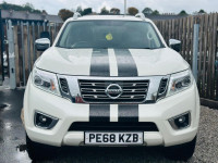 NISSAN NAVARA