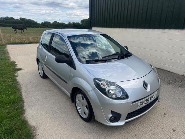 RENAULT TWINGO